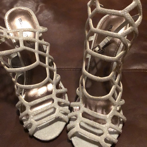 Silver straps heels - Picture 4 of 4